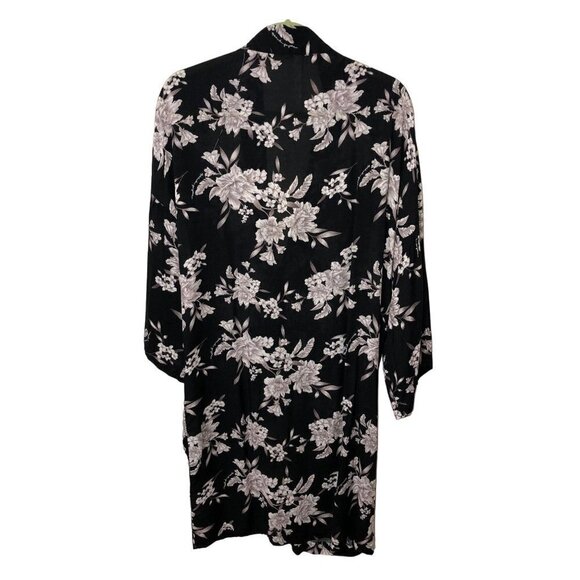 Spiritual Gangster One Size Black White Floral Tie Front Short Robe Rayon Kimono - Picture 2 of 6